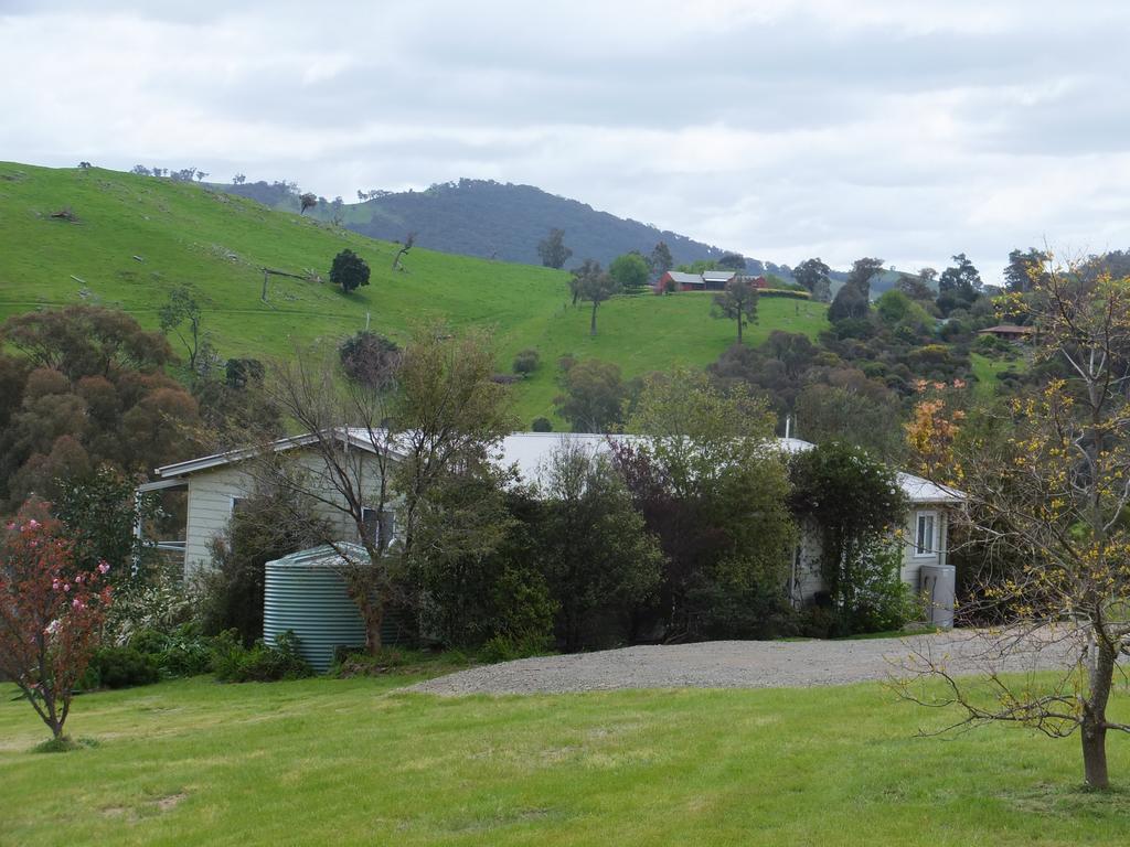 Elm Cottage Tumut Exterior foto